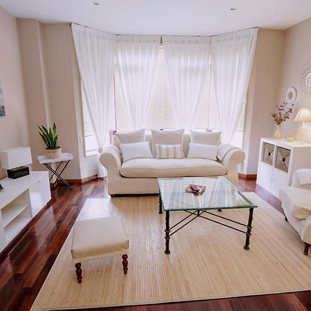 Rías Baixas en Ribeira piso céntrico con parking y wifi Apartamento Exterior foto